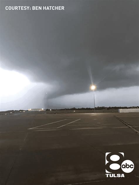 Update Ef1 Tornado Strikes North Tulsa Ktul