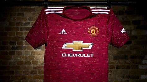 Football barcelona psg real marid liverpool fc manchester city chelsea arsenal bruno fernandes man united. Manchester United unveil new home kit for 2020/21 season ...