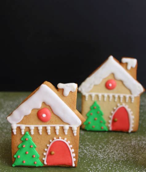 Las galletas de mantequilla son toda una delicia, además de fáciles de preparar. Mardefiesta: Galletas casitas de Navidad