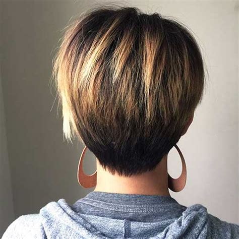 Every celebrity seems to be following this trend, lately. Chic Long Pixie Haircut Pictures