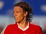 Does Lucas Leiva deserve a contract extension? - Soccer News