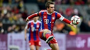 Lahm satisfeito por poder ajudar Bayern | UEFA Champions League | UEFA.com