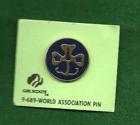 Vintage Girl Scout Pin World Association Pin On Card 595 Picclick