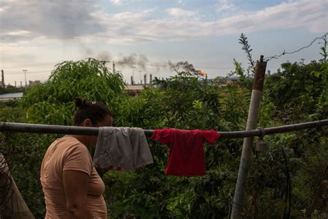 A Spectacular Fire Affects The Pdvsa Refinery In Eastern Venezuela Pledge Times