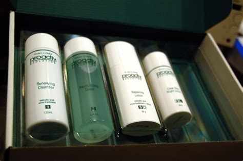 15 Beauty Products You Desperately Wanted In The Early 2000s Acne Remedies Natural Acne