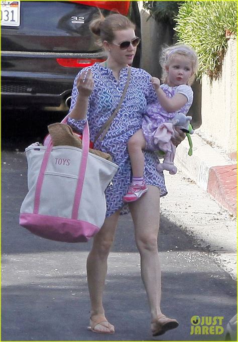 Amy Adams Pool Party With Daughter Aviana Photo 2824119 Amy Adams
