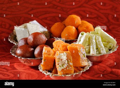 Indian Sweets Traditional Hi Res Stock Photography And Images Alamy