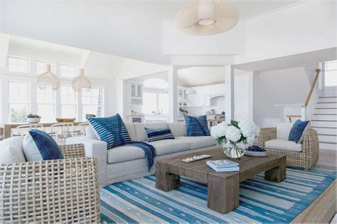 10 Coastal Theme Living Room