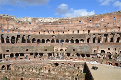 Roma Coliseo El Coliseo Es El Principal Símbolo De Roma Flickr