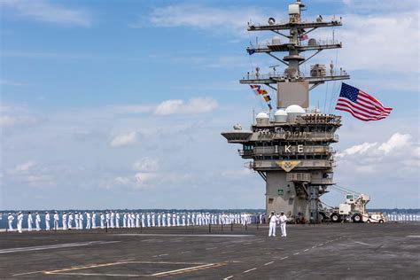 Ike Is Back Uss Dwight D Eisenhower Wraps Up Back To Back Deployments