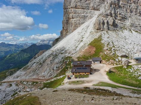 Hiking The Dolomites Rifugio Nuvolau Teds Outdoor World