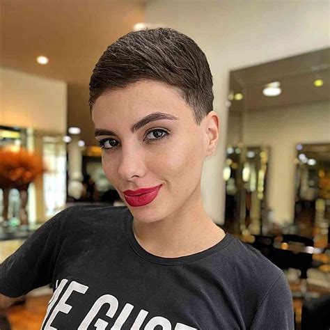 63 Very Short Pixie Haircuts For Confident Women