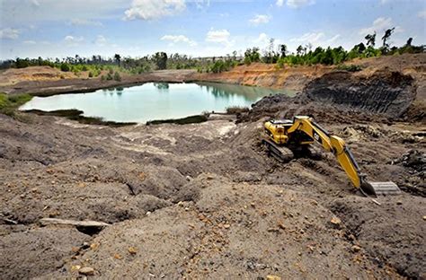 Akibatnya, pencemaran sungai oleh limbah tambang dari tuyak di februari 2021 menjadi bencana ekologis terbesar kedua setelah terjadi pada tahun 2017 lalu. Cara Mengatasi Pencemaran Lingkungan | Agincourt Resources