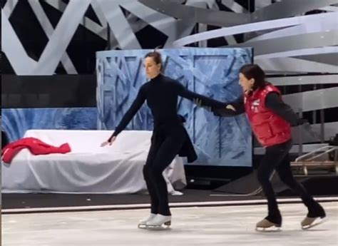Инстаграм елена исинбаева (elena isinbayeva). Елена Исинбаева удивила пользователей на льду • СоцИнформБюро