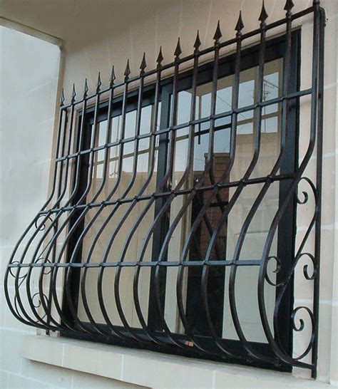 Cheap House Decorative Morden Simple Wrought Iron Window Grills Design