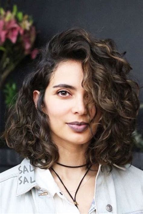 30 Curly Bob Hairstyles Trending Right Now
