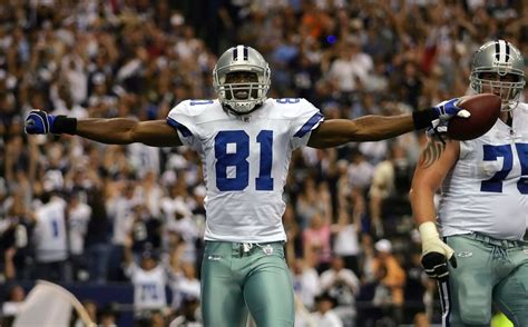 Terrell Owens Old Comment About Dallas Cowbabes Going Viral Today The Spun What S Trending In