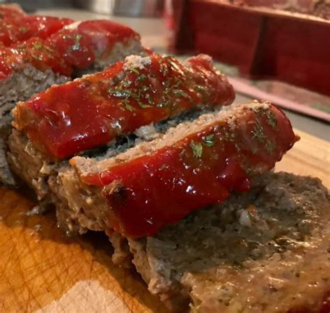Easy Crockpot Meatloaf Recipe