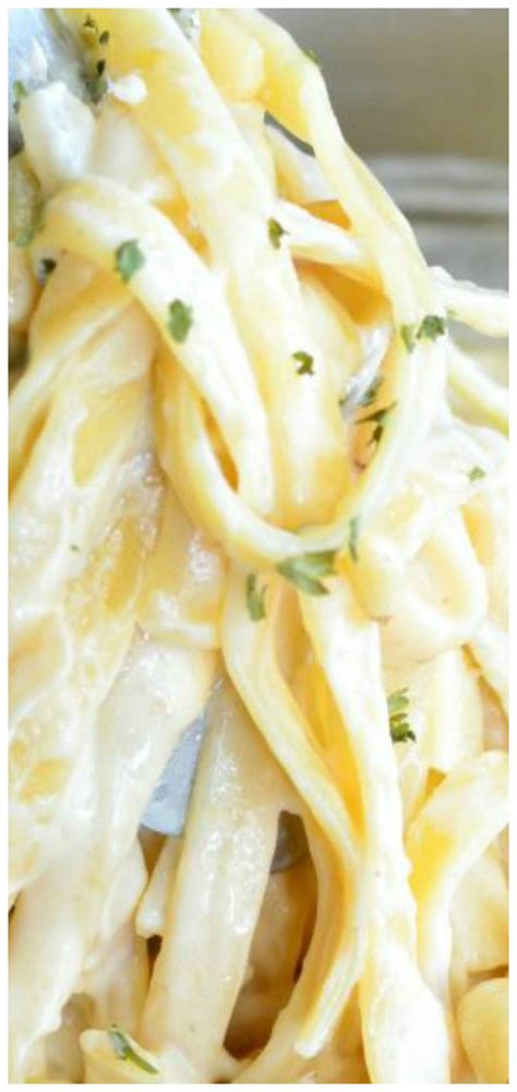 roasted garlic asiago fettuccine ~ delicious pasta dish with flavors that will knock your socks