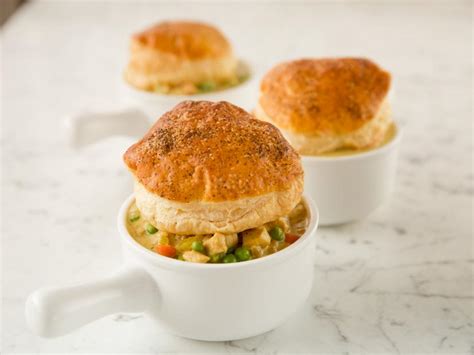 I made pioneer woman's chicken pot pie last night, and simply fell in love. Deconstructed Chicken Pot Pie Recipe | Ree Drummond | Food ...