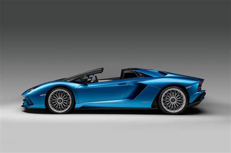 Lamborghini Aventador S Roadster Will Make You Want Your Summer Back