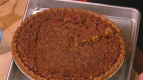Don't, don't cut the bottom of that. Paula Deen's Pumpkin Pecan Pie | Rachael Ray Show