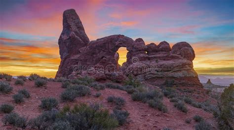 Turret Arch At Sunsetwindows Loop Trailarches National Parkutahusa