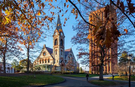 University Of Massachusetts Amherst Học Bổng Và Ranking Du Học