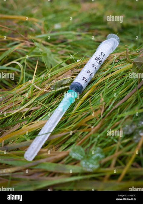 Discarded Hypodermic Syringe Stock Photo Alamy