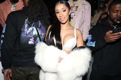 Sexy Cardi B Pictures Popsugar Celebrity Photo 52