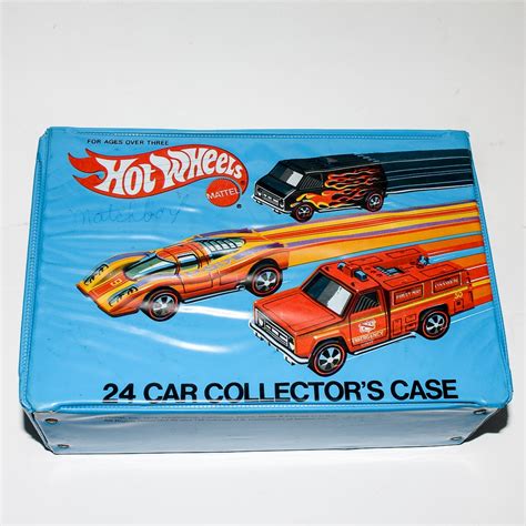 Hot Wheels 24 Car Collector S Case With Cars Ebth