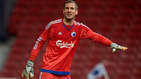 Honestly i just want people to appreciate robin olsen bc he is no average goalie. New - Liverpool turn their attention towards Swedish ...