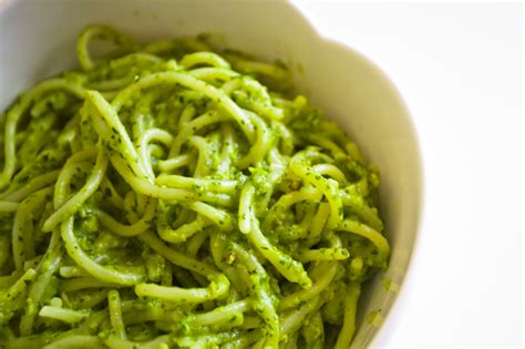 No se necesita más, ni un minuto más. Media Hora para Cocinar: Pasta con salsa de aguacate