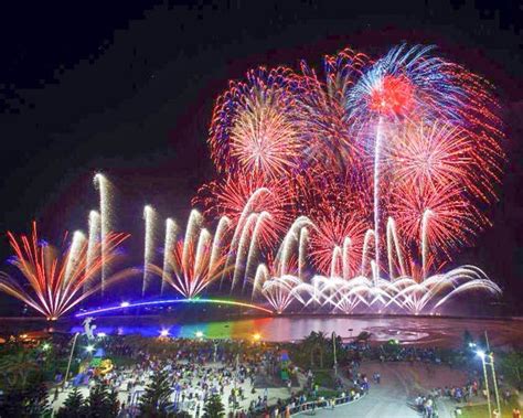 選擇分類 假日門市 道安講習 公聽會 說明會 行動監理. 比跨年煙火美!2020 澎湖花火節：行程攻略、施放地點與景點懶人包