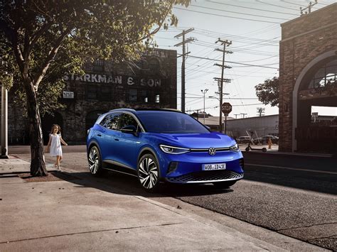 Volkswagen Id4 Fully Electric Suv Makes Global Debut