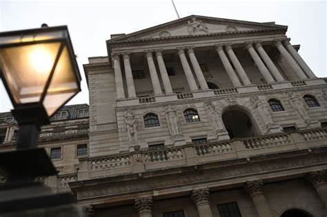 Citing ‘unusually Uncertain Outlook Bank Of England Keeps Powder Dry