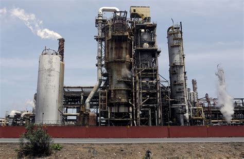 Venezuelan Billionaire To Invest In State Controlled Oil Field Wsj