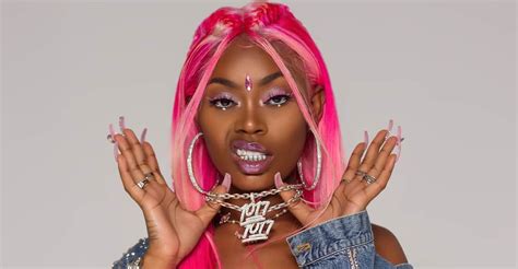 Asian Doll Goes Mad Maxine In Her First Off Video The FADER