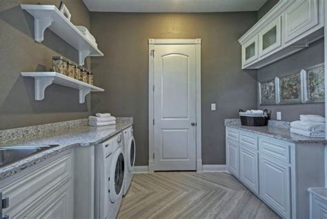 Top 12 Photos Ideas For Paint Colors For Utility Rooms Get In The Trailer