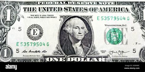 Un billete en dólares americanos moneda de los Estados Unidos anverso de dólares con una