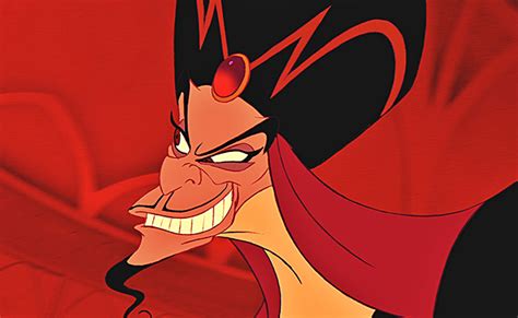 The Aladdin Remake Has A Hot Jafar And The Internet Is In Love