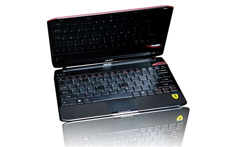 Acer ferrari one fo200 klavye türkçe siyah. Supercar Notebooks: Acer Ferrari One and Asus Lamborghini VX7 Laptops