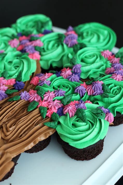Flowering Tree Cupcake Cake Tutorial Pull Apart Cupcake Cake Fudgy