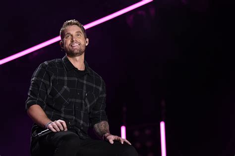 Brett Young Gears Up For New Acoustic Ep Release Sounds Like Nashville