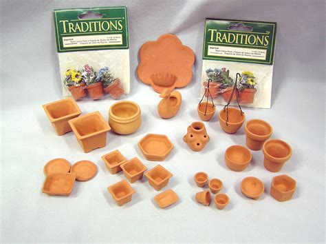 Vtg Miniature Dollhouse Fairy Garden 32 Terracotta Clay Pots 112