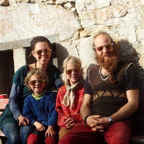 Purchase luxe and exclusive fragrances by kilian at the official online boutique. JA zur Schweiz ohne synthetische Pestizide | Kleinbauern ...