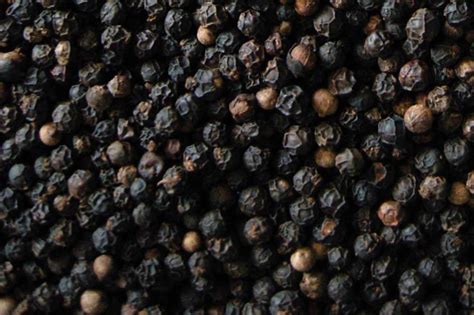 Black pepper on my brown rice is about where it stops for me but it is still fun to explore all of the different methods, remedies and recipes out there for hair growth so bear with us. Black Pepper: Benefits for Health | Fitness, Weight Loss ...