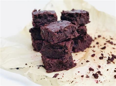 Dark Chocolate Beetroot Brownies 15 Min Mom Low Calorie Brownies