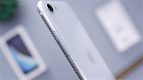 Nový Iphone Se Prodává Pomalu Apple Nyní Omezuje Výrobu Chipcz