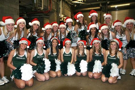 Nfl And College Cheerleaders Photos Michigan State Cheerleaders Bring